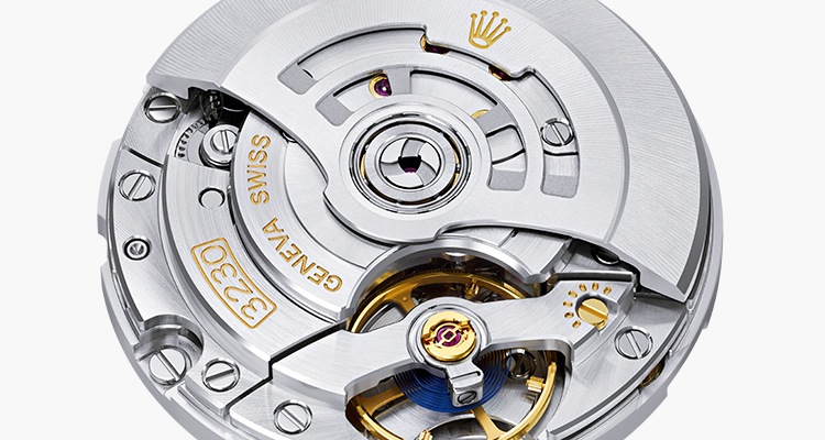 Rolex Submariner watch: Oystersteel 