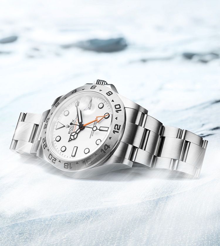 new-watches-2021-explorer-ii-intro_portr