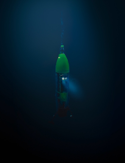 <i>Deepsea Challenger</i>