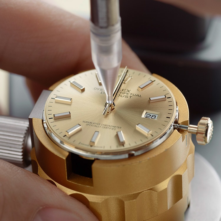 Servicing your Rolex - Watches built to 