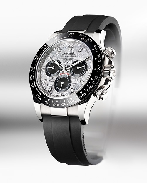 rolex daytona ceramic black or white