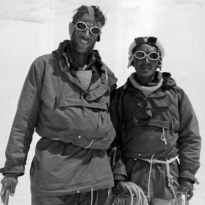 Explorer keşif Sir Edmund Hillary ve Tenzing Norgay