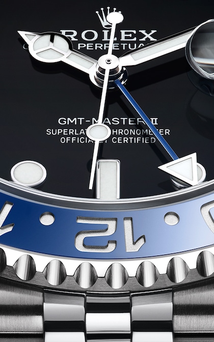 ขอบหน้าปัดแสดงชั่วโมงเวลาของนาฬิกา GMT-Master II