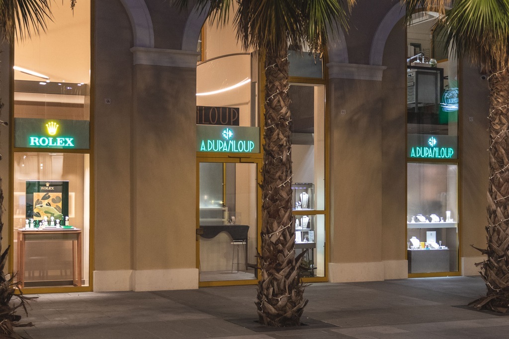 A. Dupanloup S.R.L., Piazza Sandro Pertini 44R , Savona, Italia