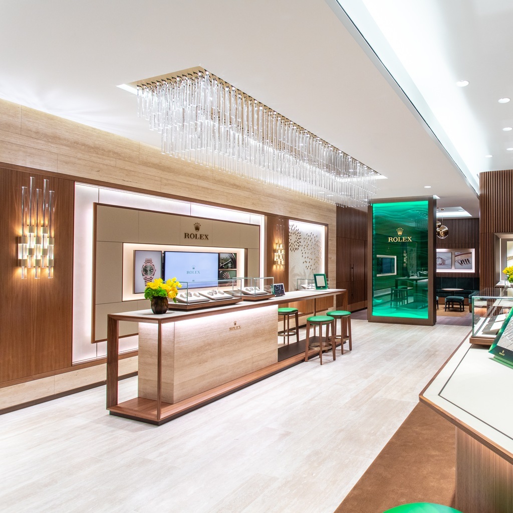 tourneau forum shops